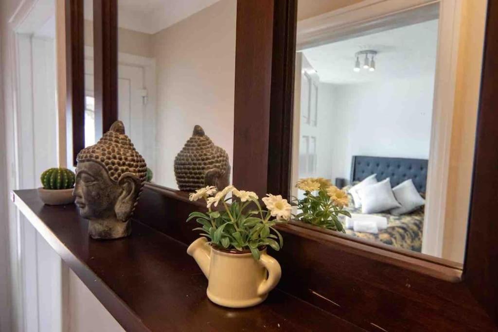 1 Bedroom Self Contained Apartment In Christchurch Winkton Екстер'єр фото
